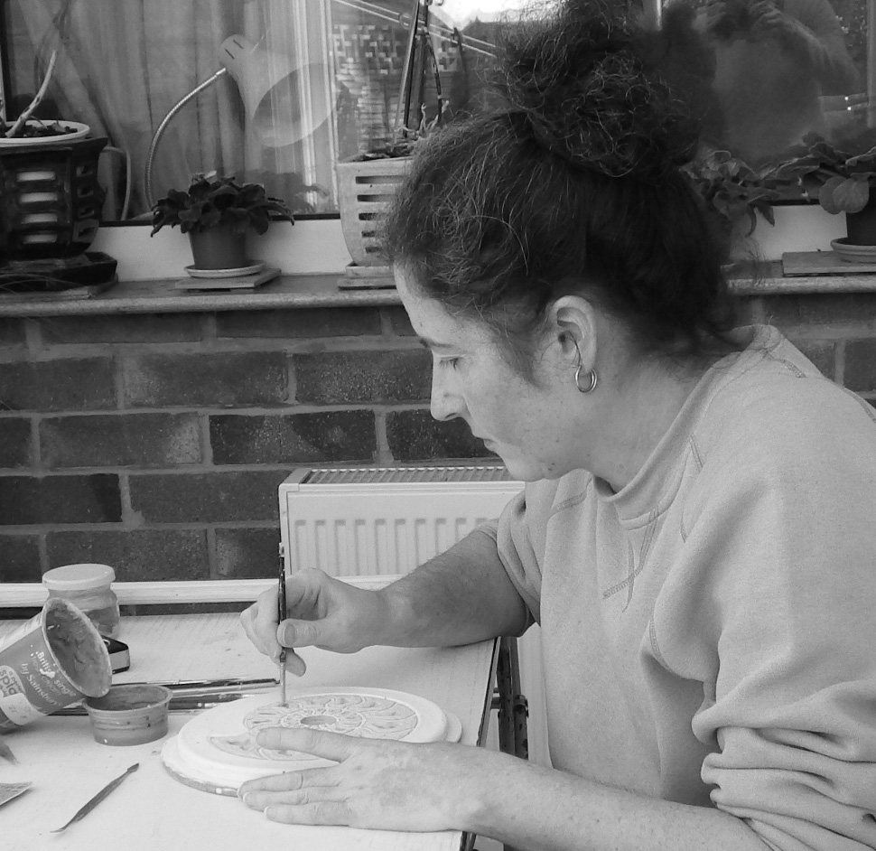 lcceramics louise pull ceramics bw